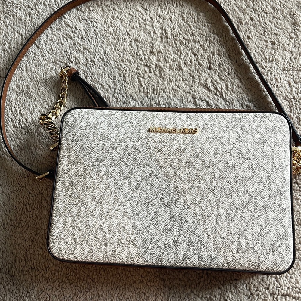 NWOT Michael kors crossbody purse